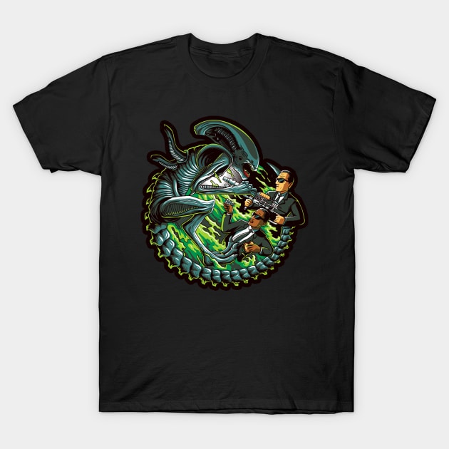 alien vs MIB T-Shirt by bpkardijan